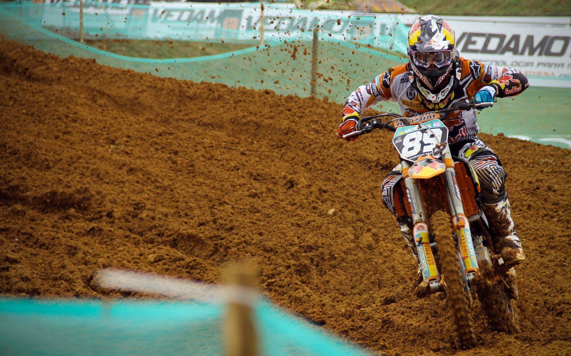 张昱杰在深圳成功完成手术，职业生涯迎来新曙光